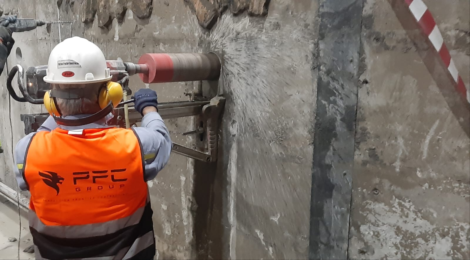 کرگیری دیوار بتنی چیست