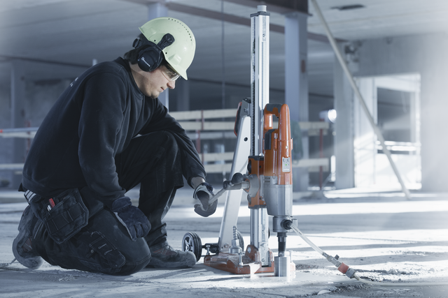 ایمنی در عملیات کرگیری بتن مسلح با دستگاه الماسی