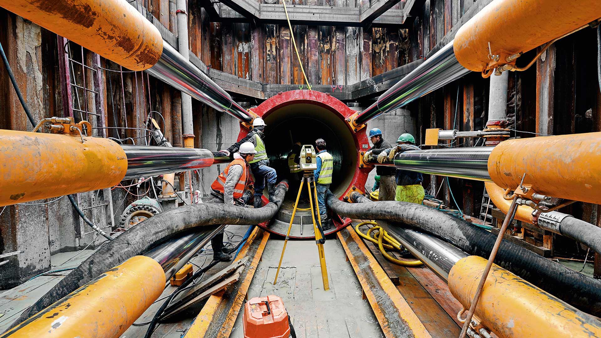 چرا کرگیری برای عبور لوله آب ضروری است