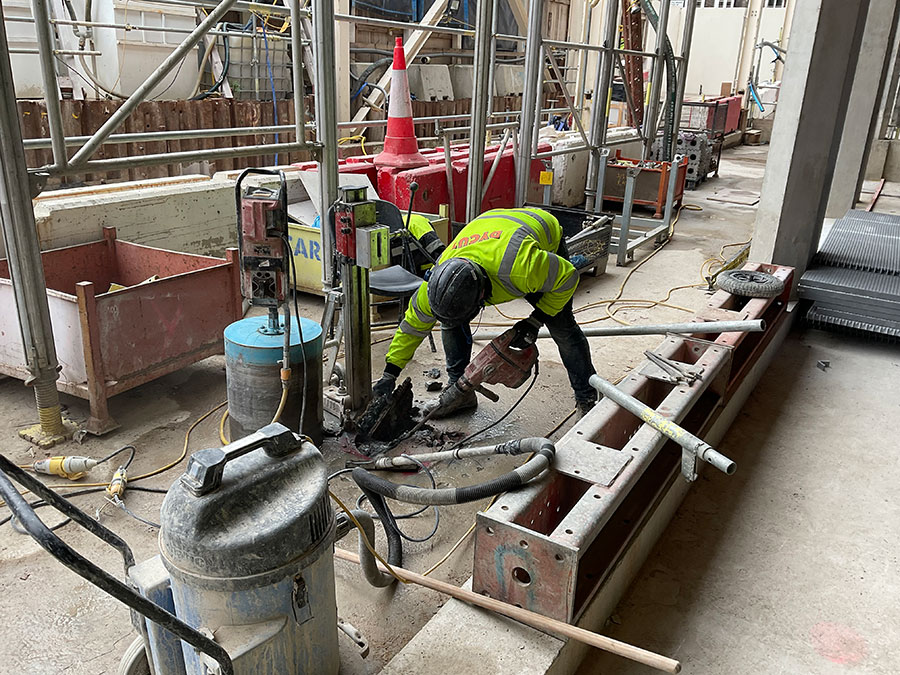 کرگیری بتن چیست و چرا یکی از حیاتیترین عملیاتهای فنی در پروژههای ساختمانی است؟