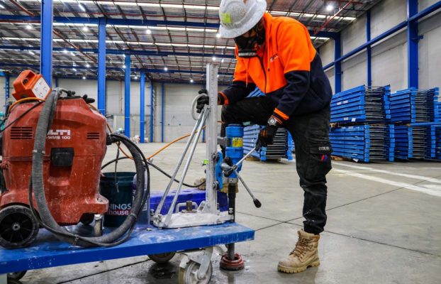 قیمت خدمات کرگیری